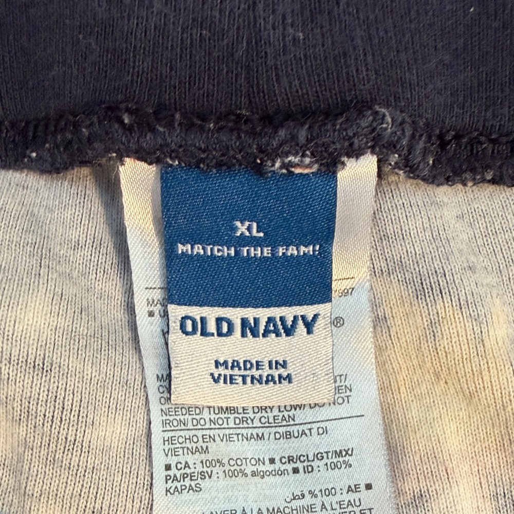 Women’s Old Navy Camping Bears Pajama Set - Picture 2 of 11
